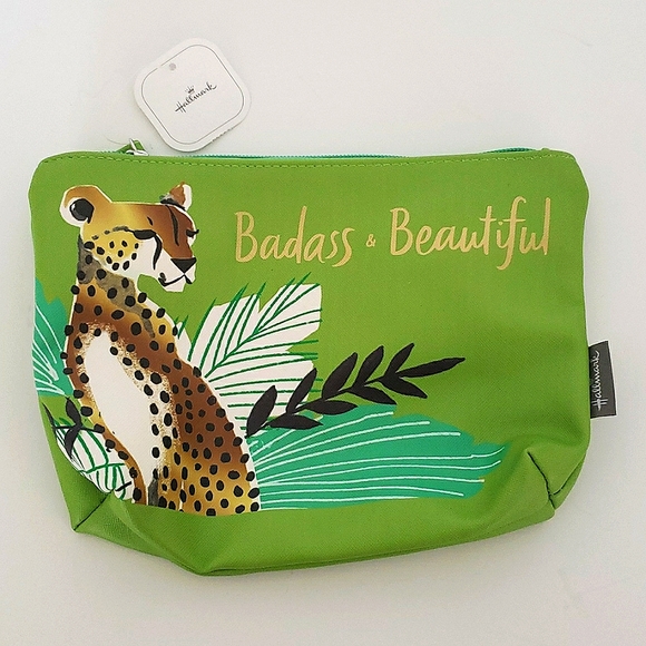 Hallmark Handbags - Hallmark cheetah small pouch bag